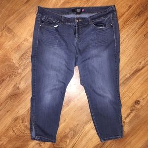 Torrid Ankle Zip Stiletto Jean Med Wash size 22